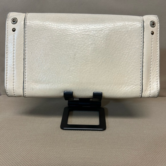 Chloe Paddington Long Flap Wallet Leather with Gold Lock & Key - Picture 2 of 12